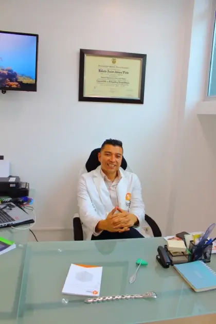 Doctor Roberto Aldana, Ortopedista y Traumatologo